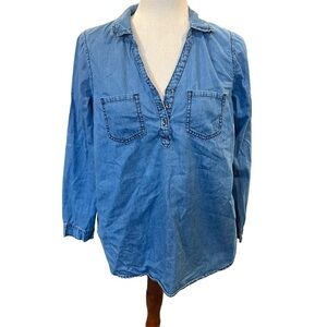 Motherhood Oh Baby Chambray V Neck Lightweight Maternity Top. Size Medium